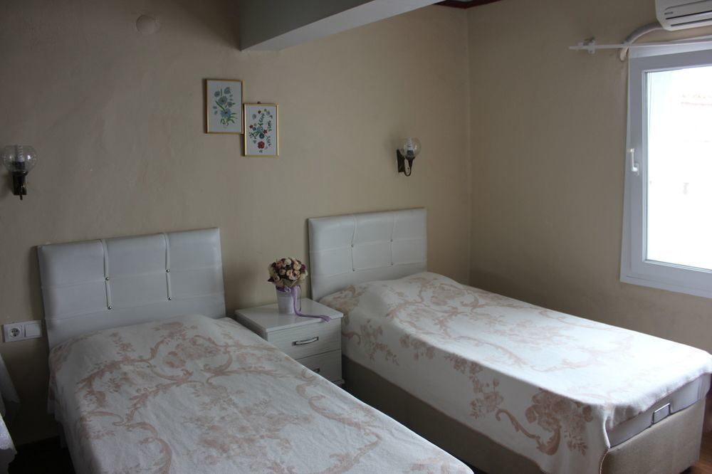 Macide Hanim Konagi Ayvalik Bagian luar foto